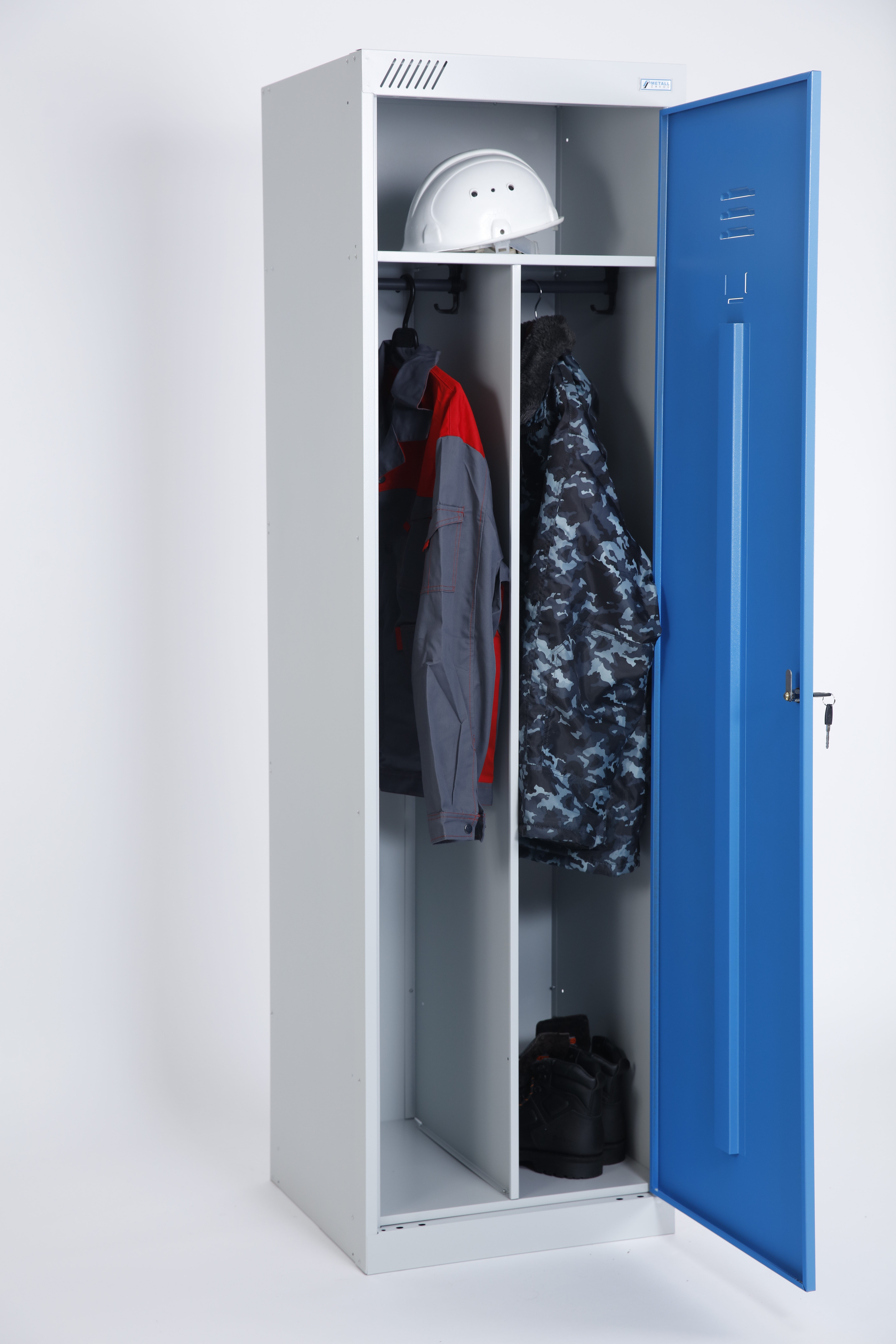 металлический шкаф для хранения одежды и инвентаря шрм ак у